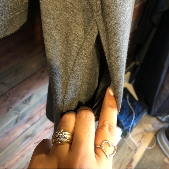 Line Dress - Picture 3 of 6